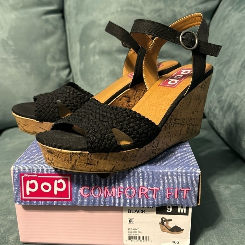 MC-08 Black Sandal Wedges